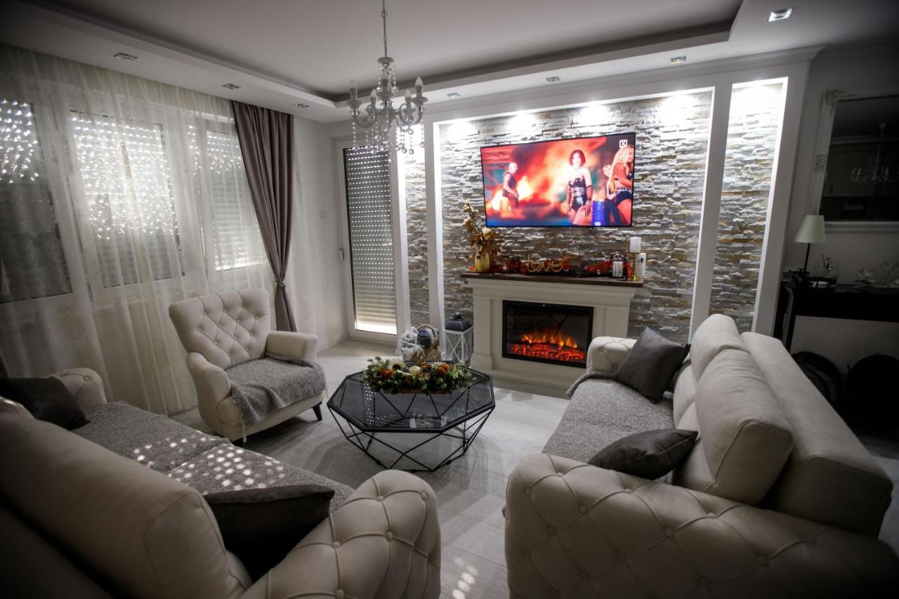 Apartman Mdb Retro 수보티차 외부 사진