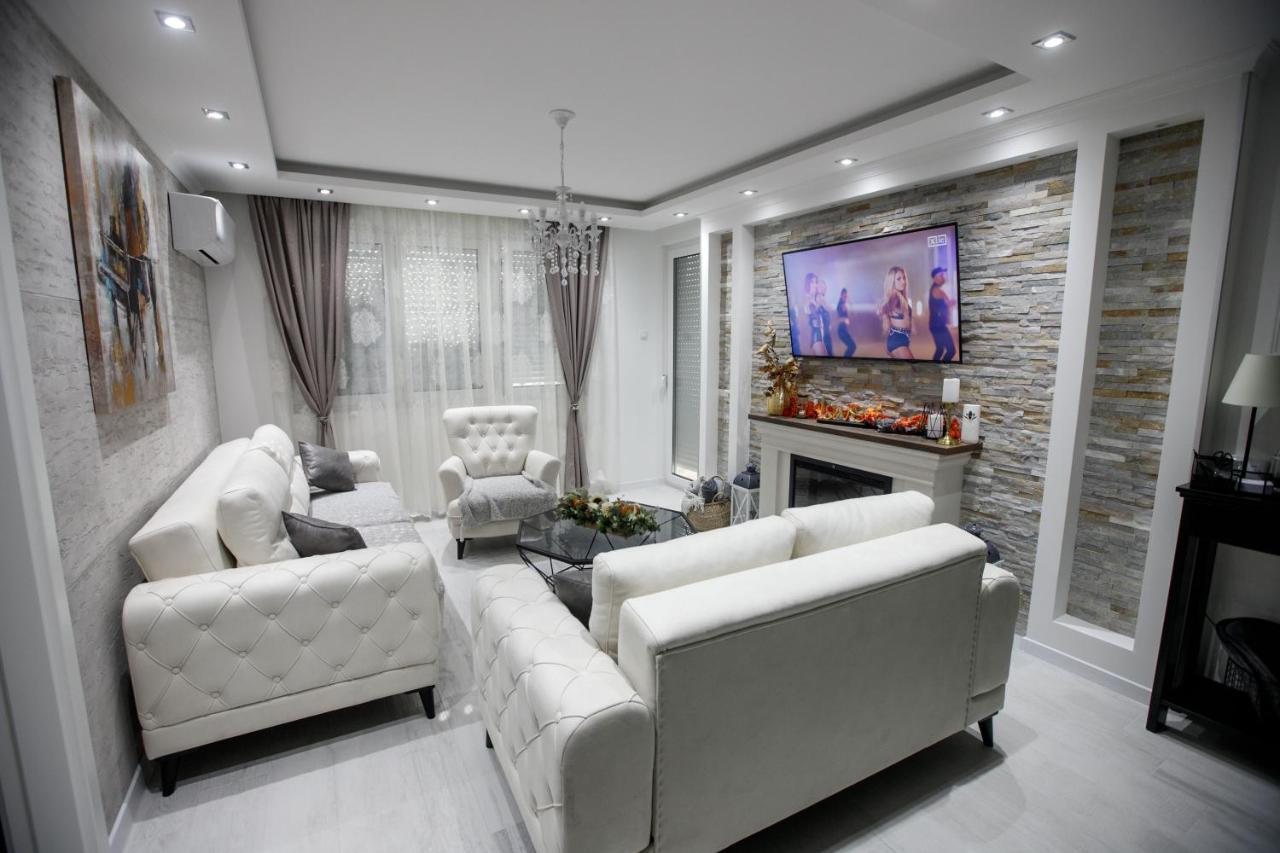 Apartman Mdb Retro 수보티차 외부 사진